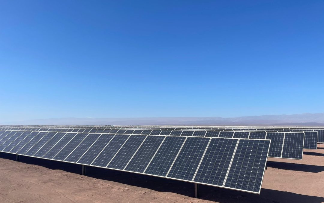 Copec y Transelec cierran acuerdo para potenciar proyecto granja solar  con sistema de almacenamiento de energía bess
