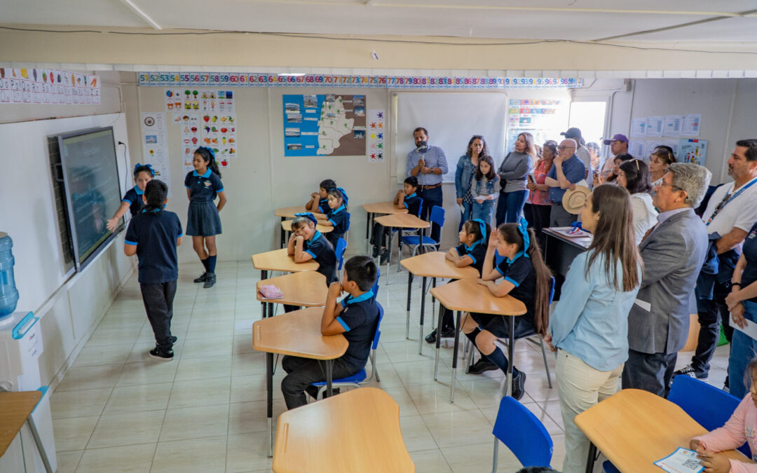 Proyectos educativos lideran la nueva versión de Diálogos para el Desarrollo en Michilla