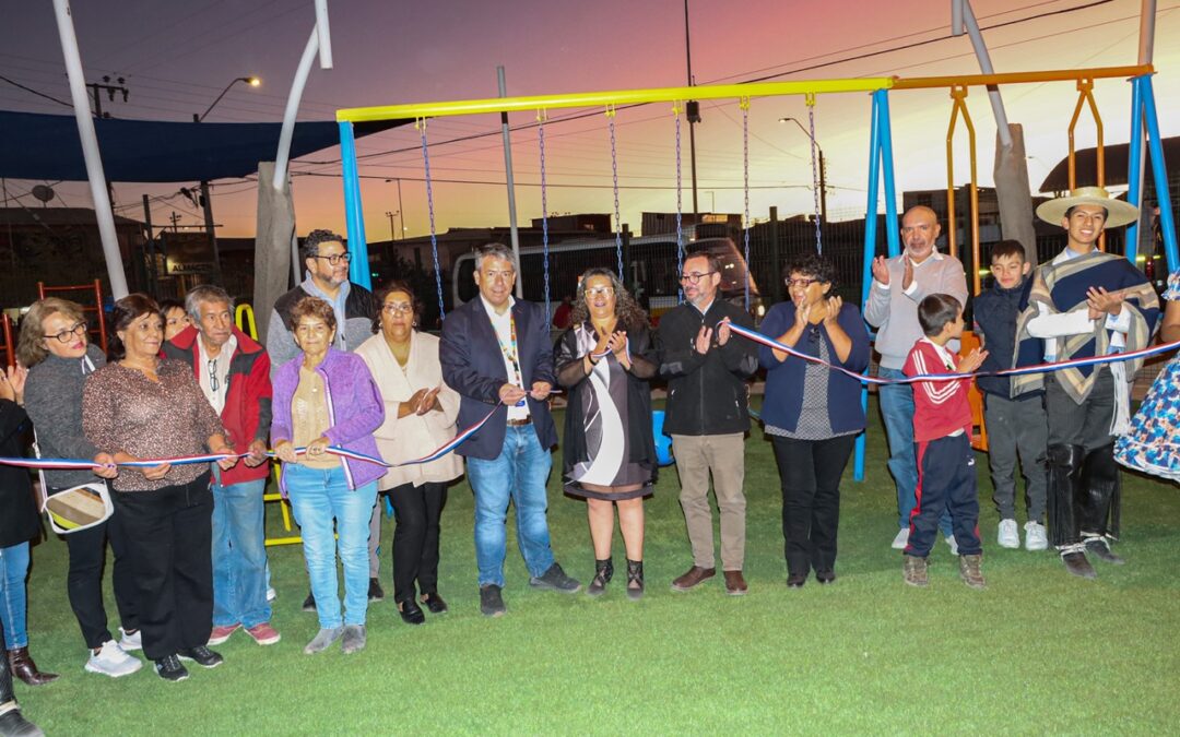Codelco y vecinos de Cerro La Cruz inauguran espacio público que fortalece la vida comunitaria