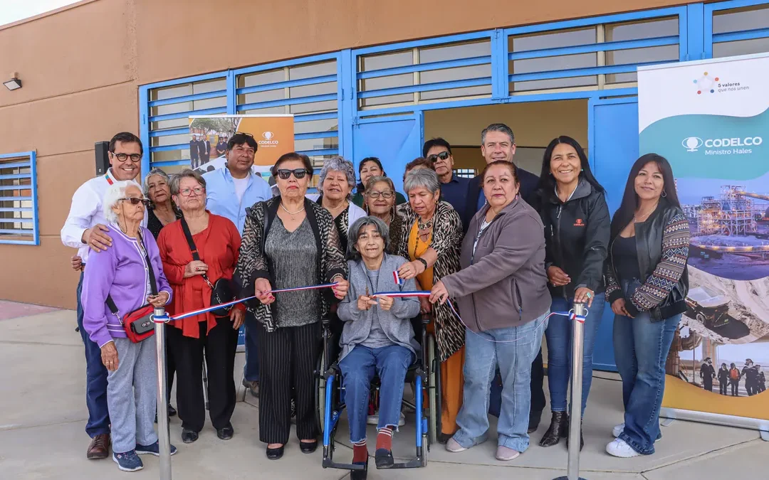 Codelco y vecinos de Calama inauguran proyectos que mejoran espacios públicos y vida comunitaria