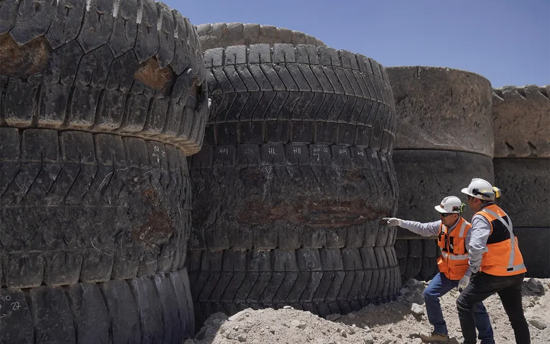 Codelco impulsa reciclaje de neumáticos mineros en Gabriela Mistral bajo Ley REP