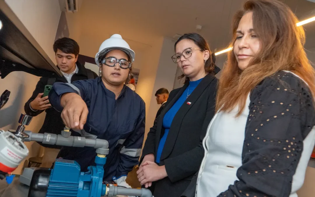 El nuevo centro que busca preparar talento para la industria del litio en Chile