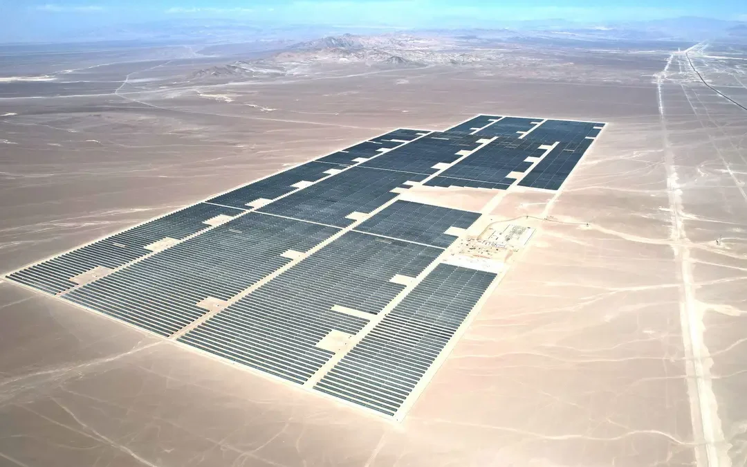 Grenergy proyecta parque solar con baterías por US$520 millones en María Elena