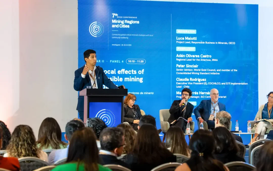 Novandino Litio aborda desafíos de la minería sostenible en conferencia OCDE